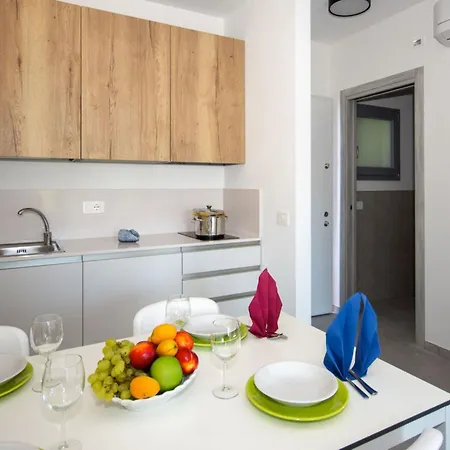 One Life Suites-2 By Interhome Daire *