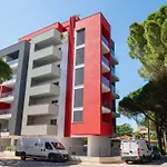 One Life Suites-2 By Interhome Daire