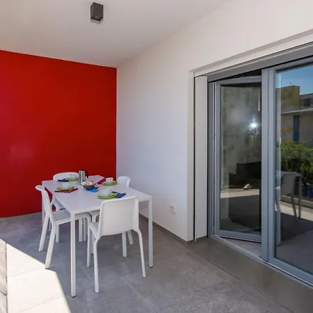 One Life Suites-2 By Interhome Apartment