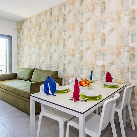 One Life Suites-2 By Interhome * بيبيوني